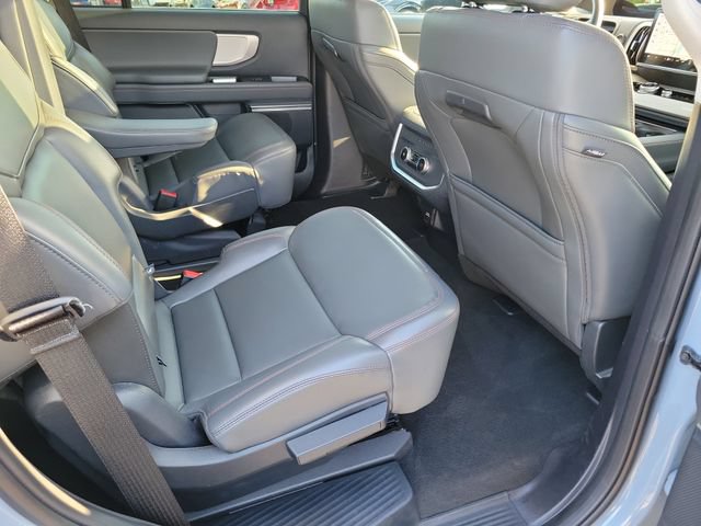 Certified 2025 Ford Expedition Active AWD/4WD image 19