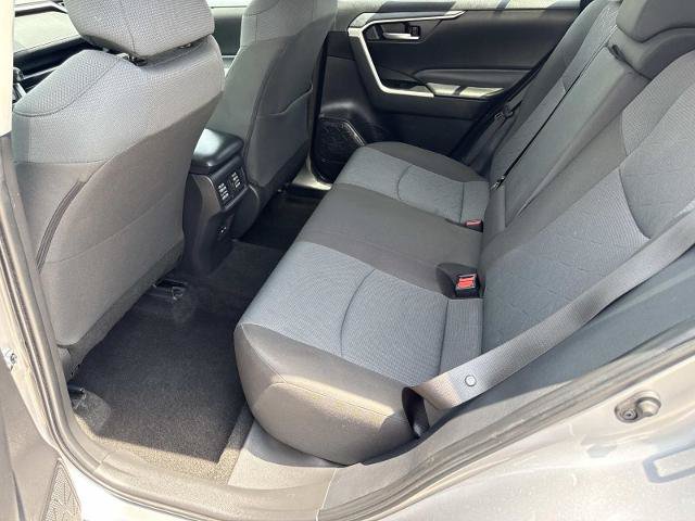 Used 2025 Toyota RAV4 XLE AWD/4WD image 15