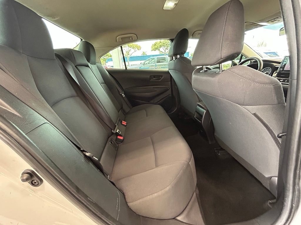 Used 2022 Toyota Corolla LE FWD image 28