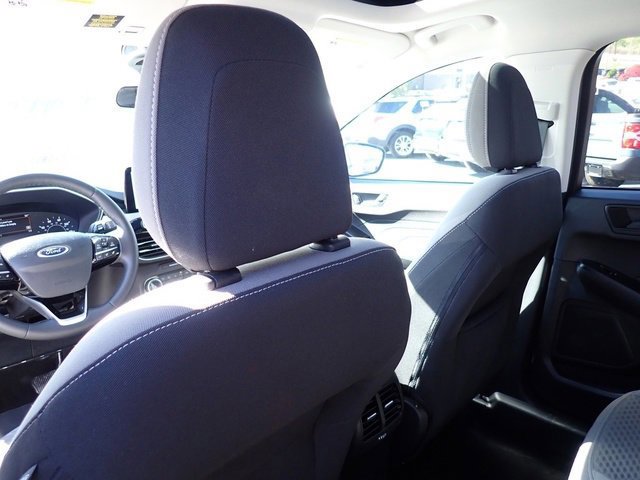 Certified 2022 Ford Escape SE w/ SE Sport Appearance Package image 16