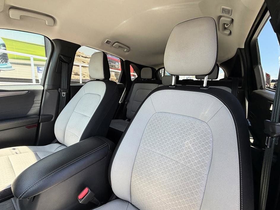 Certified 2024 Ford Escape Active FWD image 25