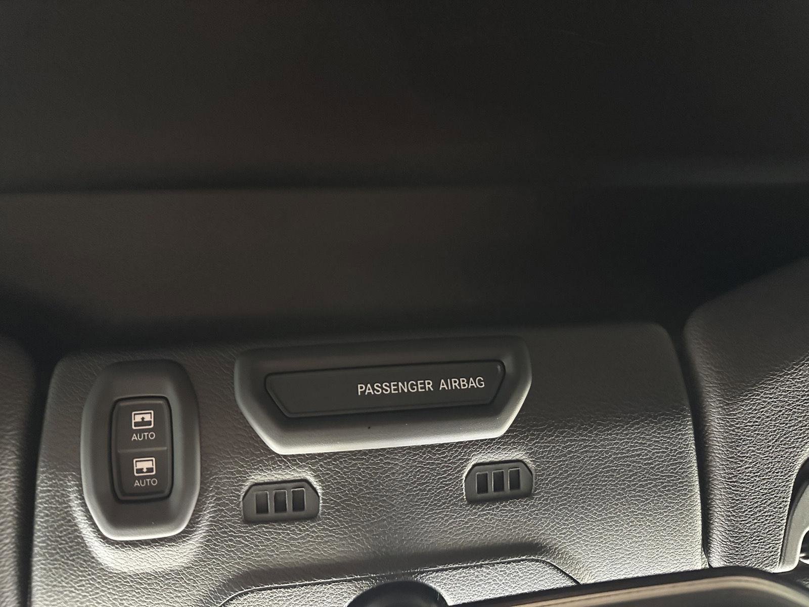 Used 2021 Jeep Wrangler Unlimited Rubicon w/ Safety Group image 26