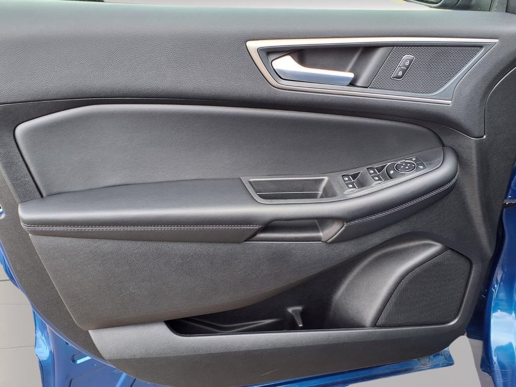 Certified 2024 Ford Edge SEL w/ Convenience Package AWD/4WD image 13