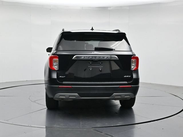 Certified 2023 Ford Explorer XLT w/ Equipment Group 202A AWD/4WD image 8