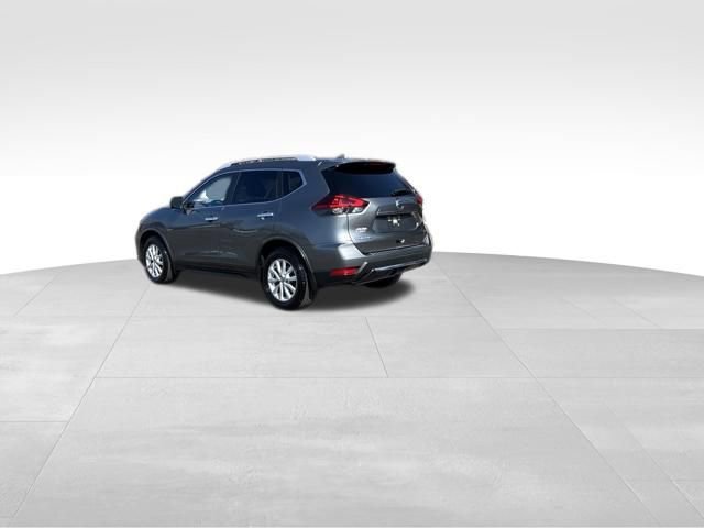 Used 2018 Nissan Rogue SV w/ Premium Package image 3