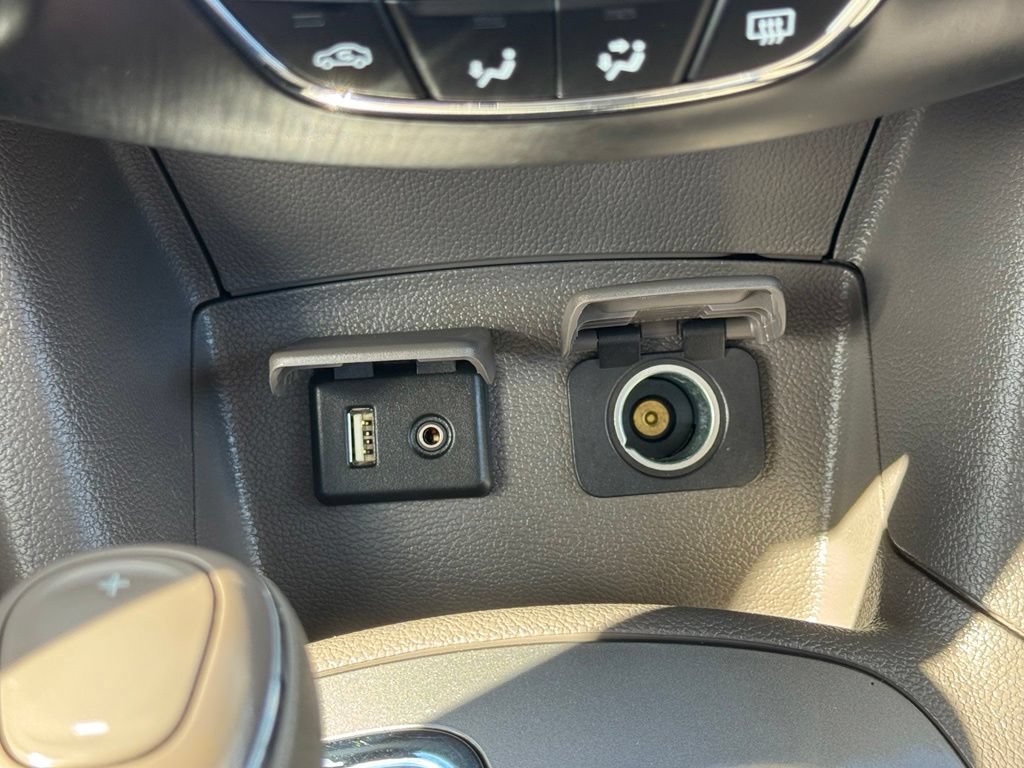 Used 2017 Chevrolet Cruze LT FWD image 35