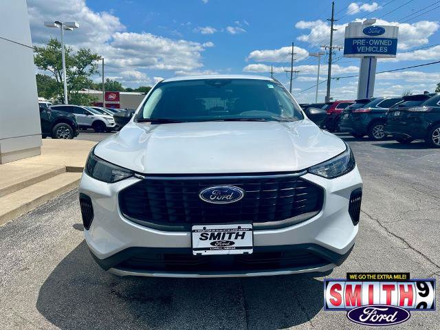Certified 2025 Ford Escape Active AWD/4WD image 2