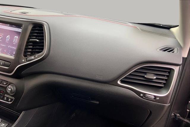 Used 2021 Jeep Cherokee Trailhawk w/ Sun, Sound & Nav Group AWD/4WD image 19