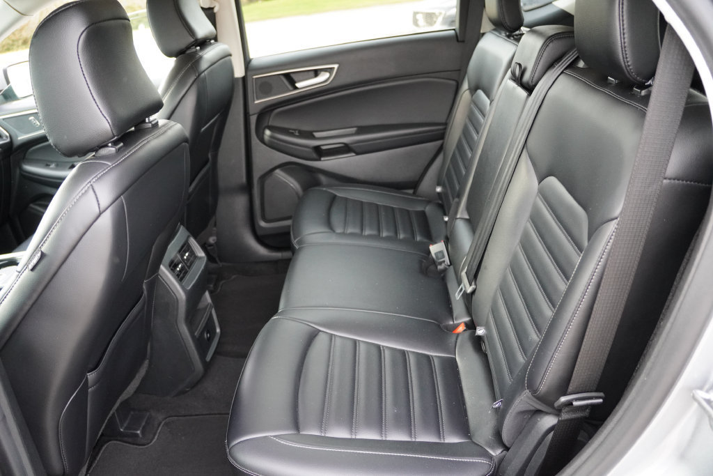 Certified 2024 Ford Edge SEL AWD/4WD image 17