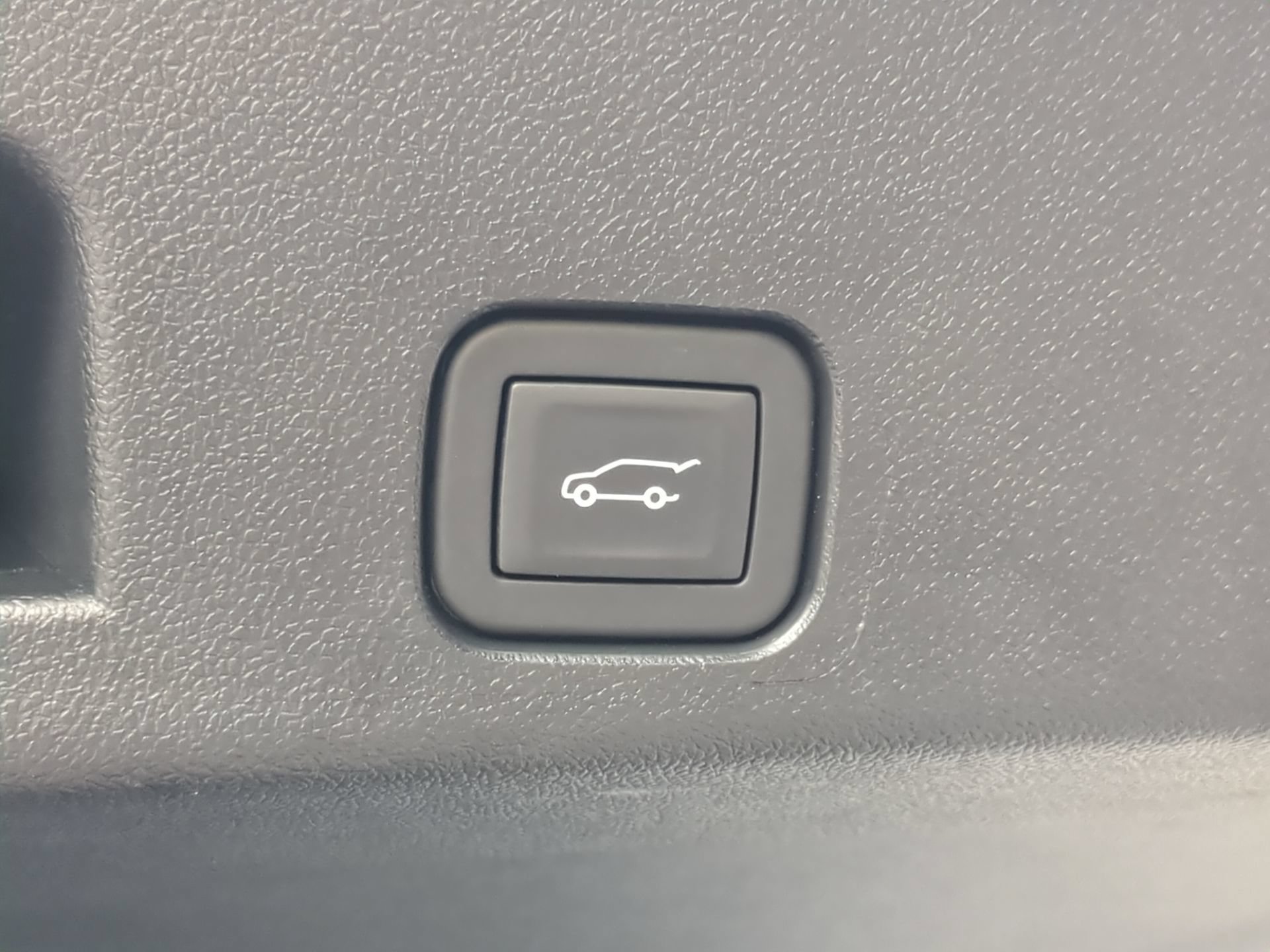 Used 2026 GMC Acadia Elevation FWD image 47