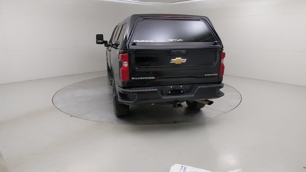Used 2024 Chevrolet Silverado 2500 Custom w/ Custom Value Package AWD/4WD image 15