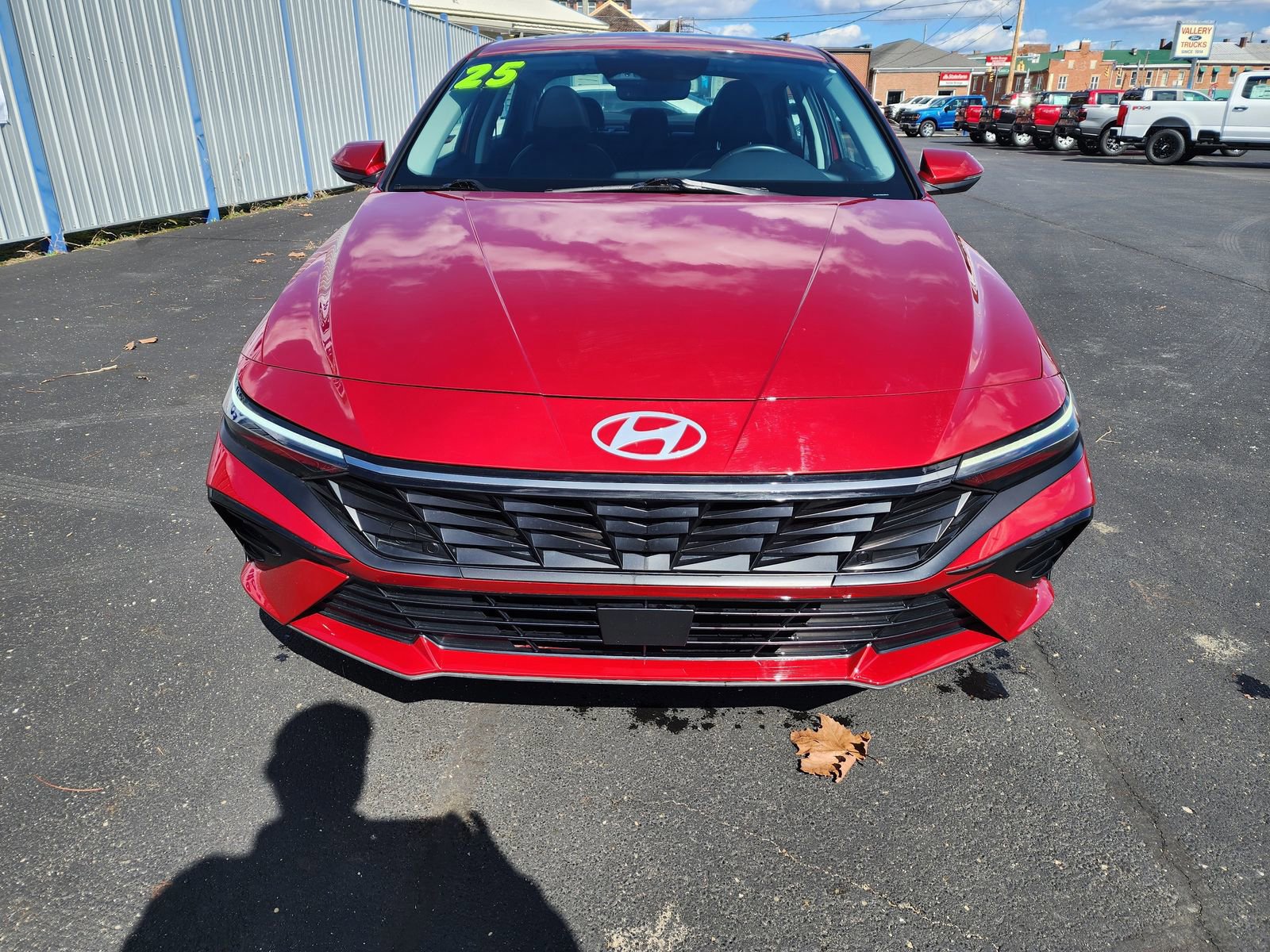 Used 2025 Hyundai Elantra Limited image 8