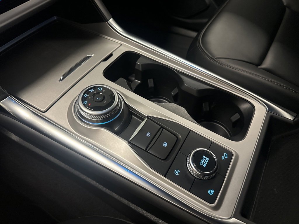 Certified 2023 Ford Explorer XLT w/ Equipment Group 202A image 13