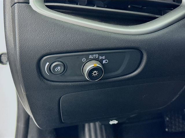 Used 2023 Chevrolet Malibu LT image 16