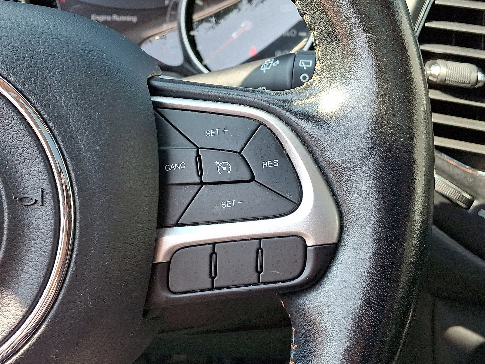 Used 2020 Jeep Compass Latitude w/ Popular Equipment Group image 23