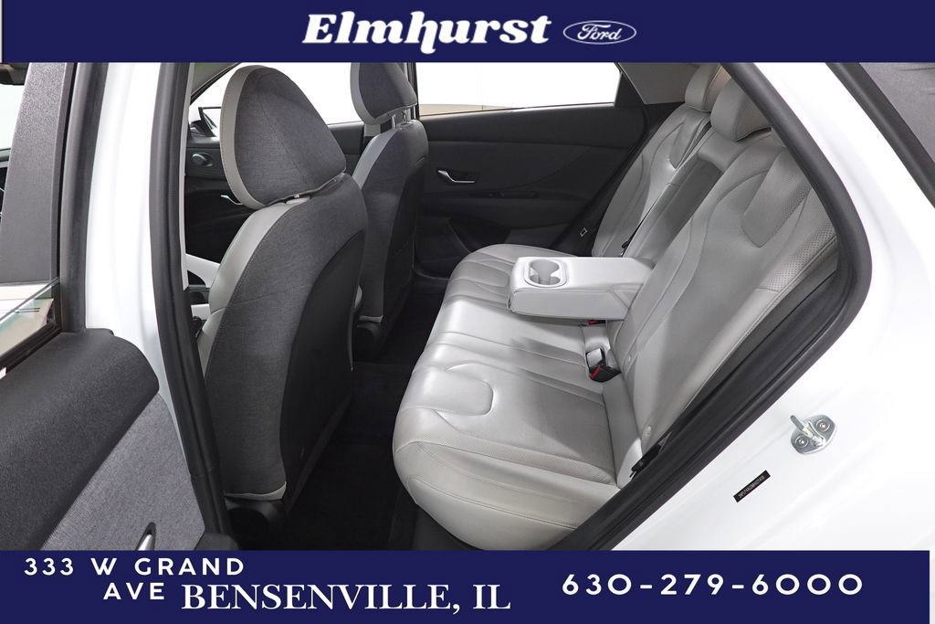 Used 2021 Hyundai Elantra Limited image 24