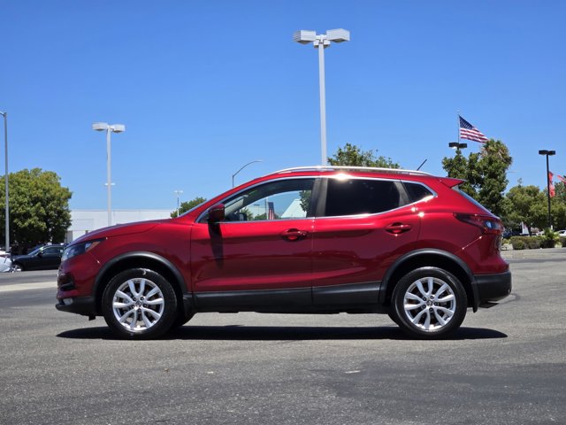 Used 2022 Nissan Rogue Sport SV FWD image 7