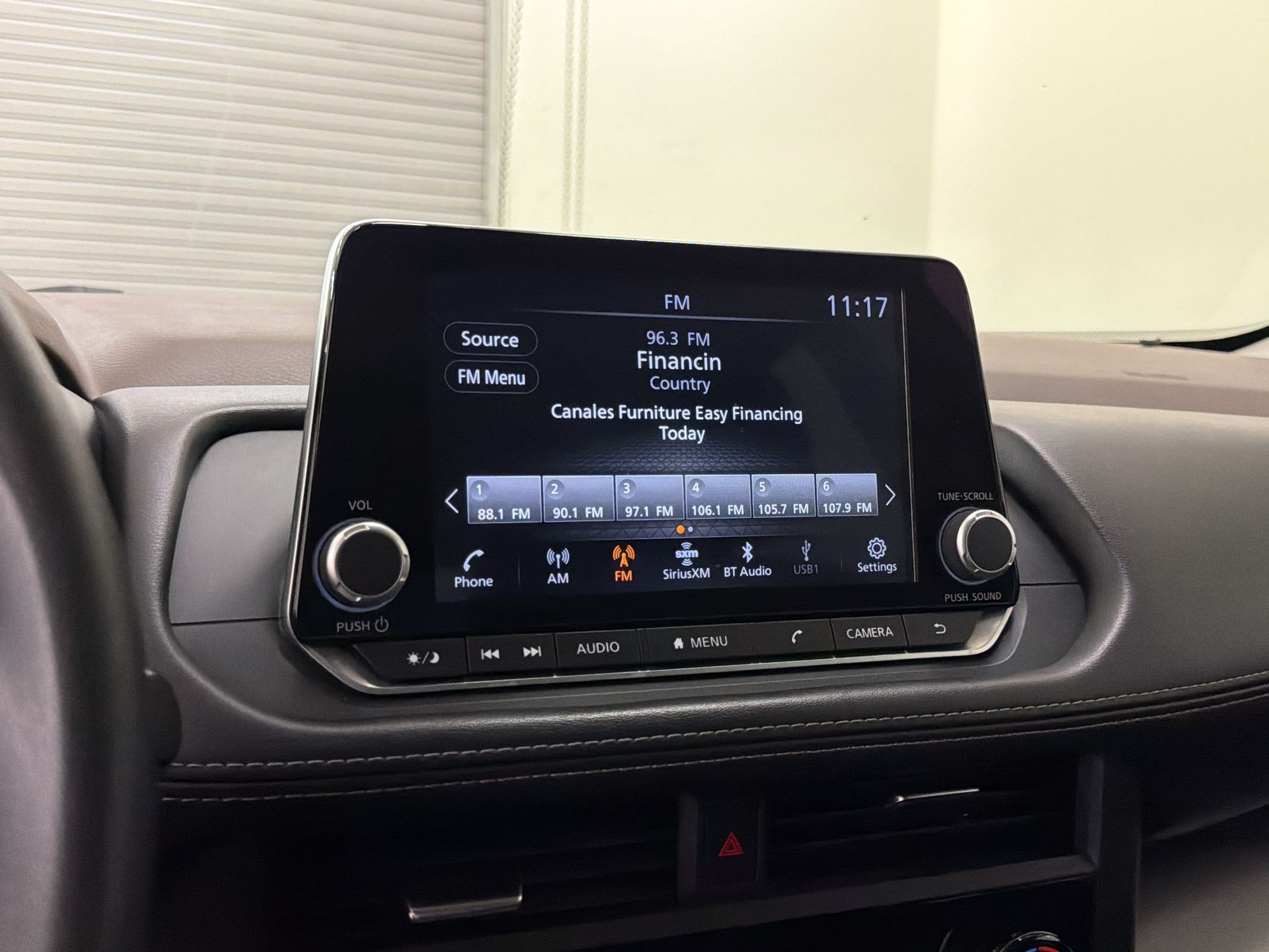 Used 2023 Nissan Rogue SV FWD image 20