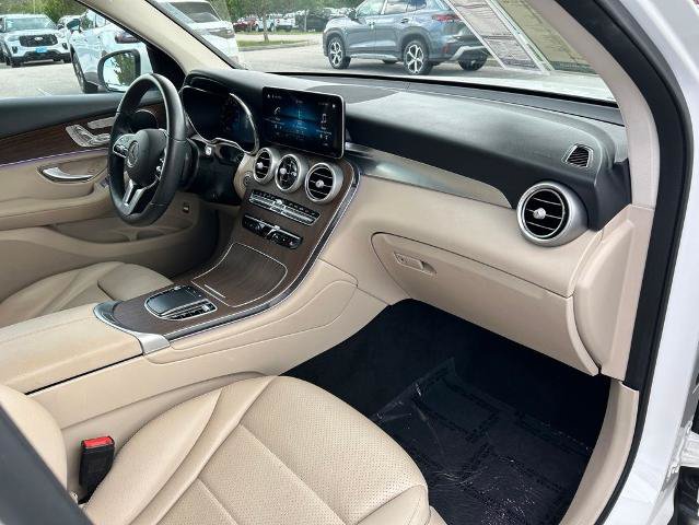 Used 2022 Mercedes-Benz GLC 300 image 39