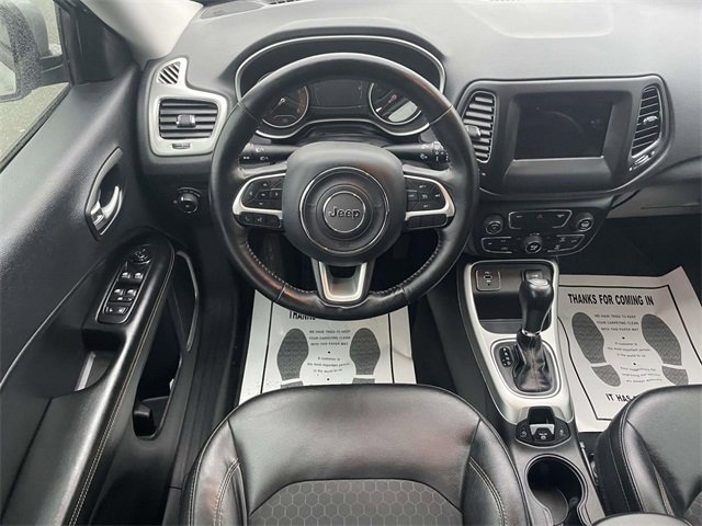 Used 2019 Jeep Compass Latitude w/ Cold Weather Group image 11