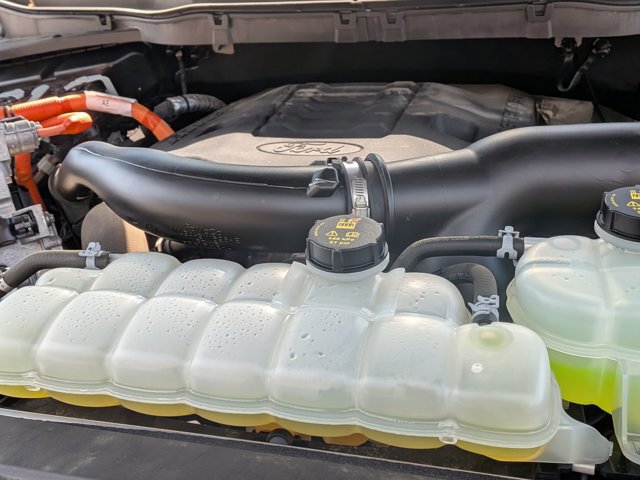 Certified 2022 Ford F150 XLT w/ Equipment Group 302A High image 39