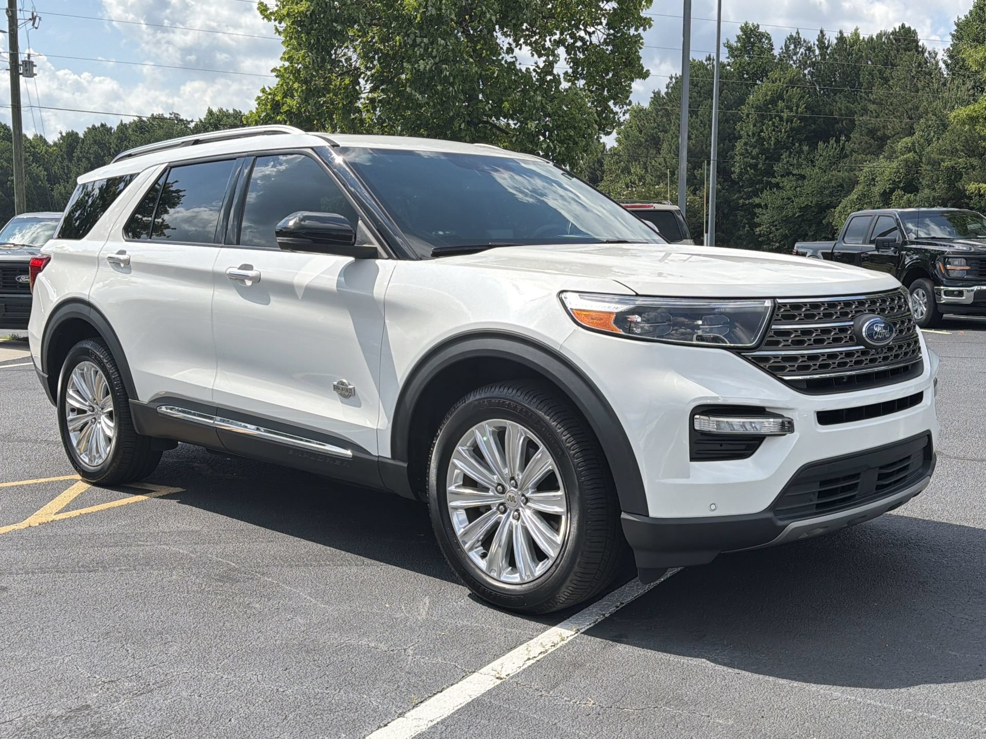 Certified 2021 Ford Explorer King Ranch w/ Premium Technology Package AWD/4WD image 8