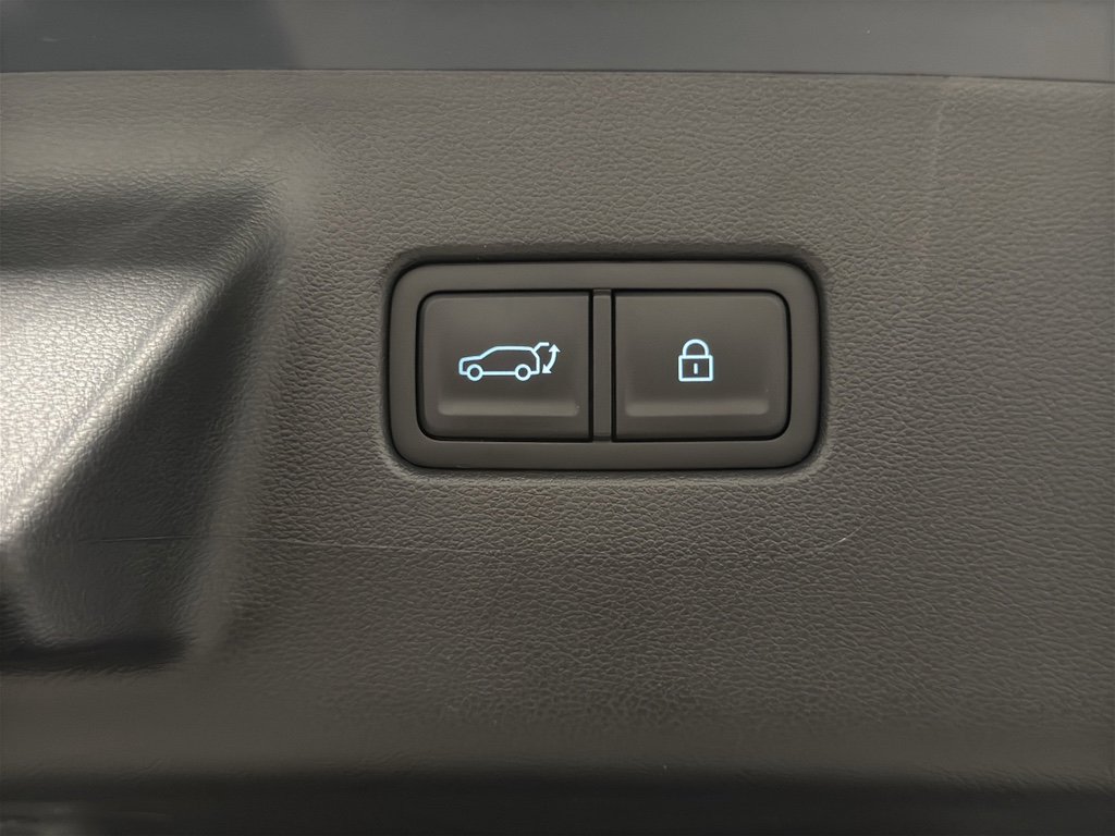 Used 2025 Hyundai Santa Fe SEL image 31