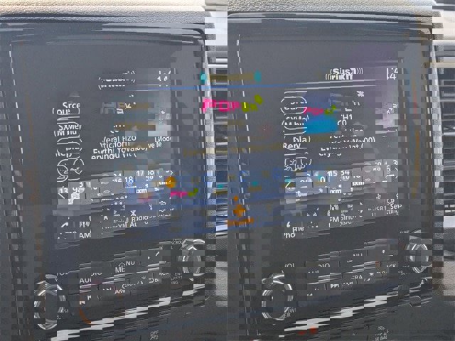 Used 2024 Nissan Frontier SV w/ SV Convenience Package image 17