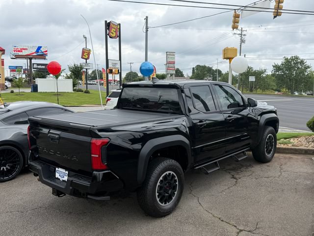 Used 2026 Toyota Tacoma TRD Off-Road AWD/4WD image 4