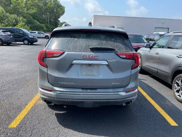 Used 2020 GMC Terrain Denali w/ Denali Premium Package AWD/4WD image 3