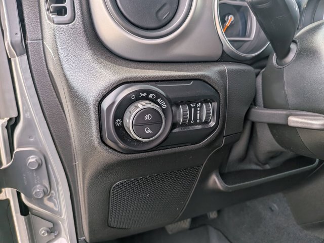 Used 2021 Jeep Gladiator Sport AWD/4WD image 16