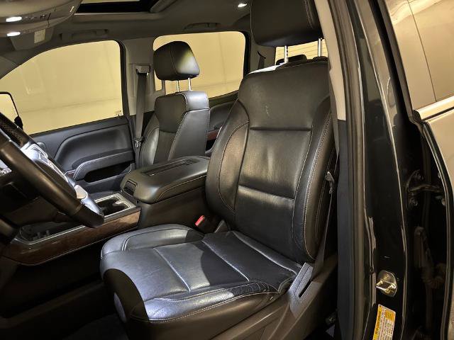 Used 2019 GMC Sierra 2500 SLT w/ Driver Alert Package AWD/4WD image 17