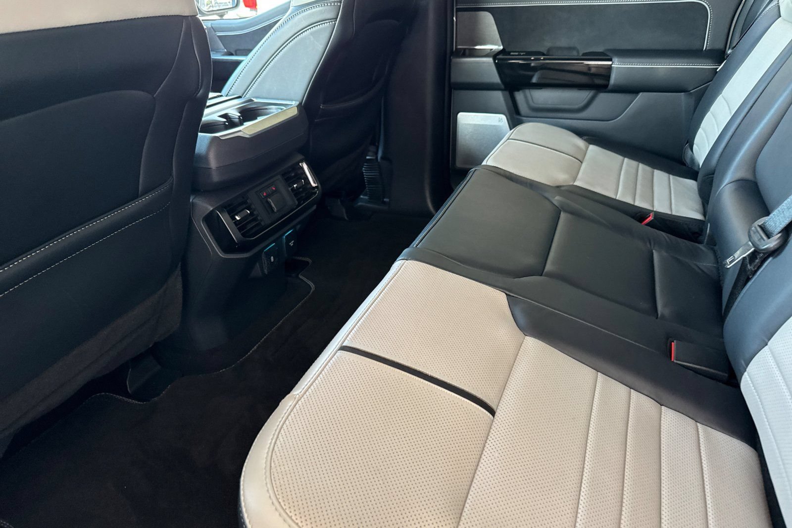 Certified 2023 Ford F150 Lightning Platinum AWD/4WD image 6