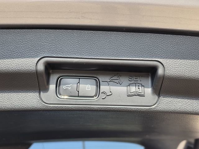 Certified 2023 Ford Explorer Limited image 30