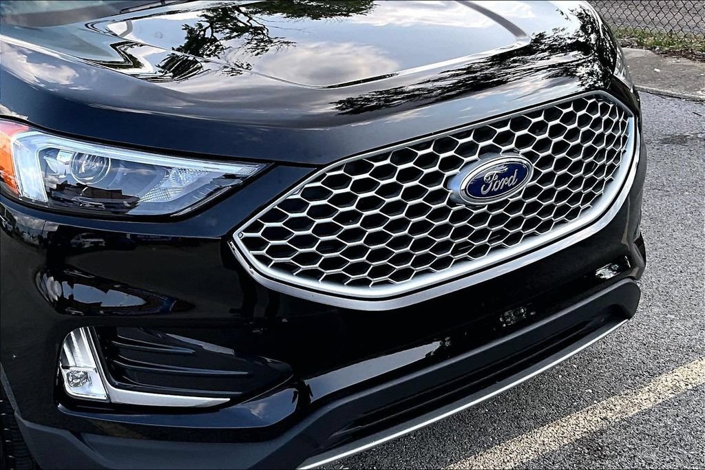Certified 2023 Ford Edge SEL w/ Convenience Package AWD/4WD image 30