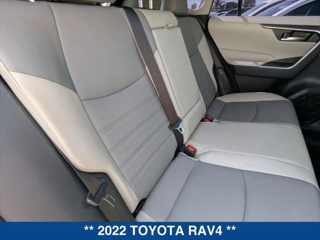 Used 2022 Toyota RAV4 XLE Premium w/ Carpet Mat Package (TMS) AWD/4WD image 22