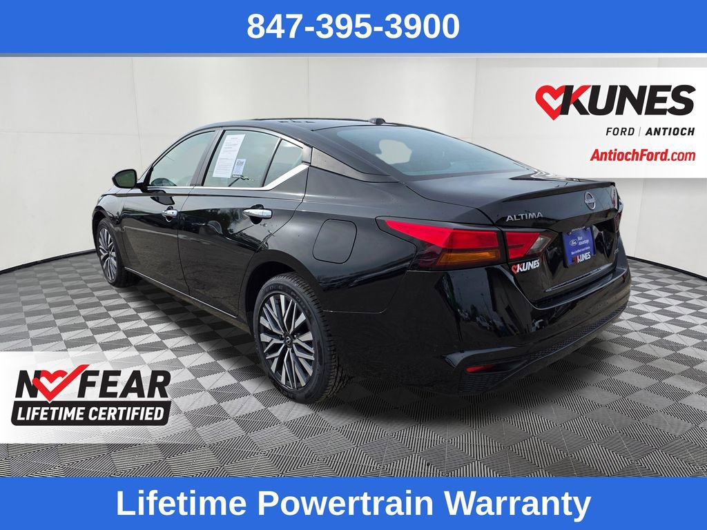 Used 2024 Nissan Altima 2.5 SV AWD/4WD image 5