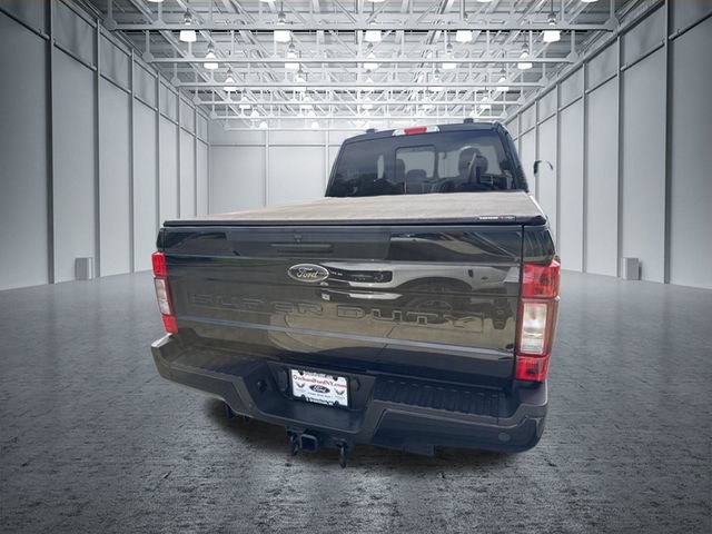 Certified 2022 Ford F250 XLT w/ Black Appearance Package AWD/4WD image 9