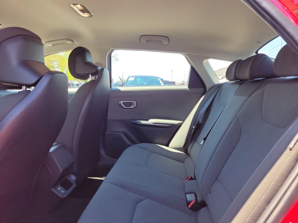 Used 2025 Kia K4 FWD image 14