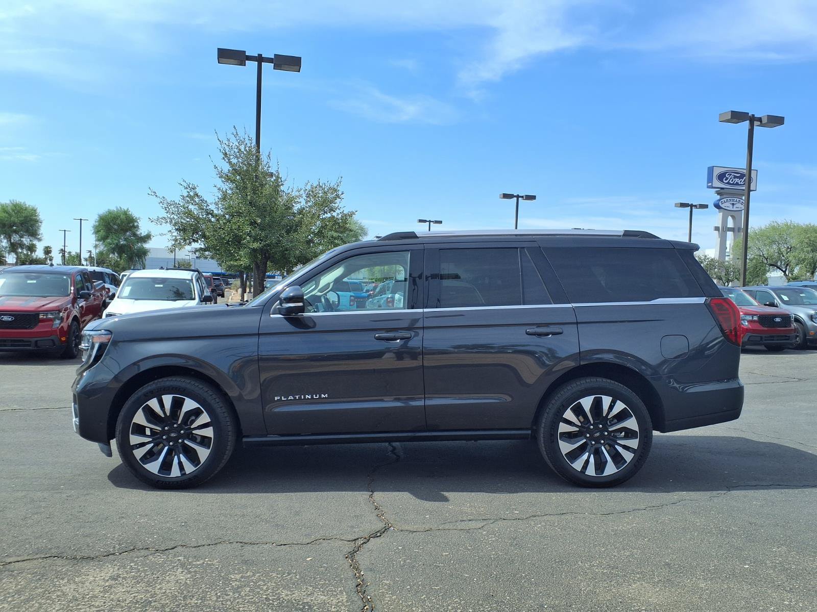 Certified 2025 Ford Expedition Active AWD/4WD image 3