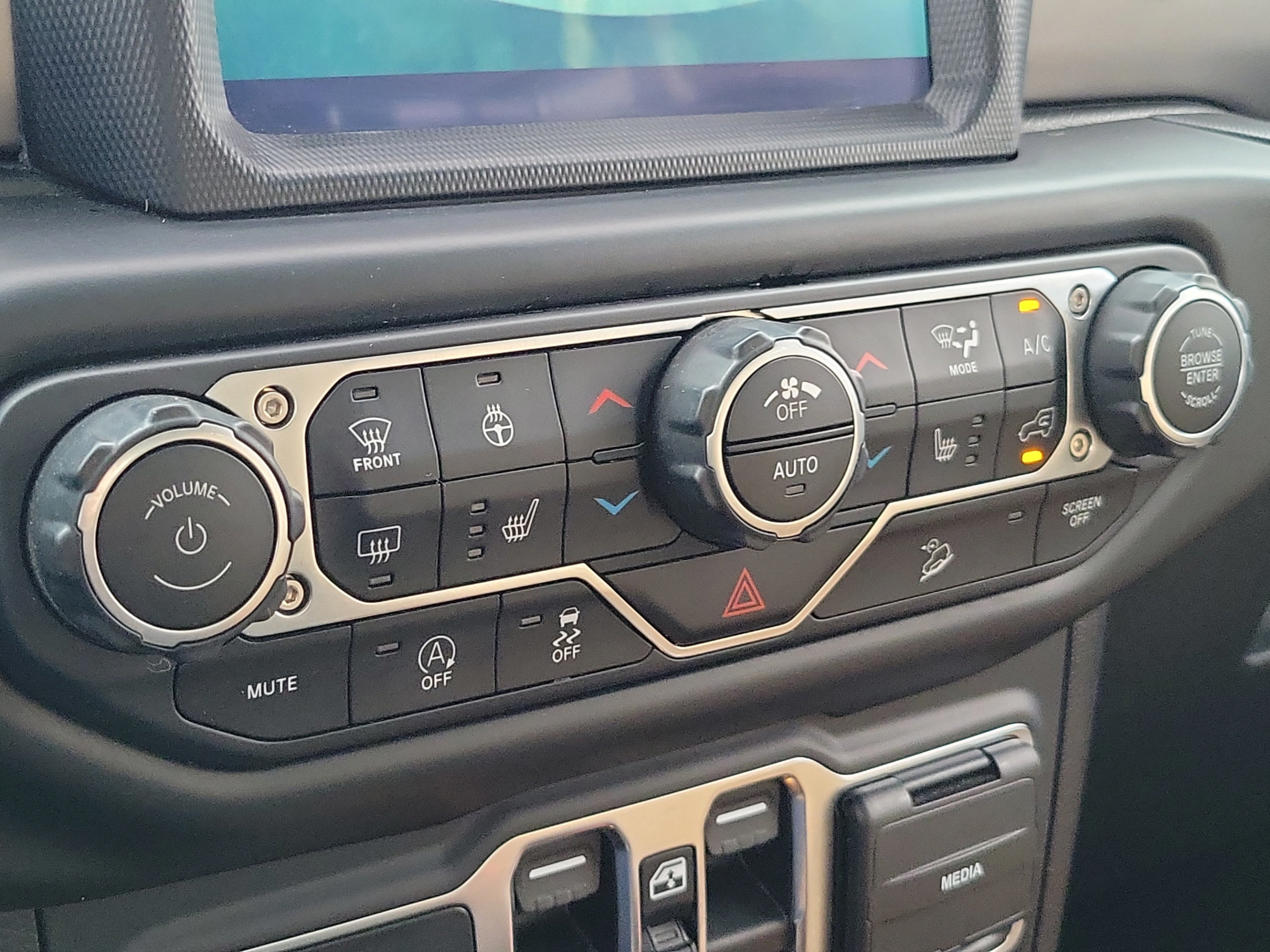 Used 2020 Jeep Wrangler Unlimited Rubicon AWD/4WD image 25