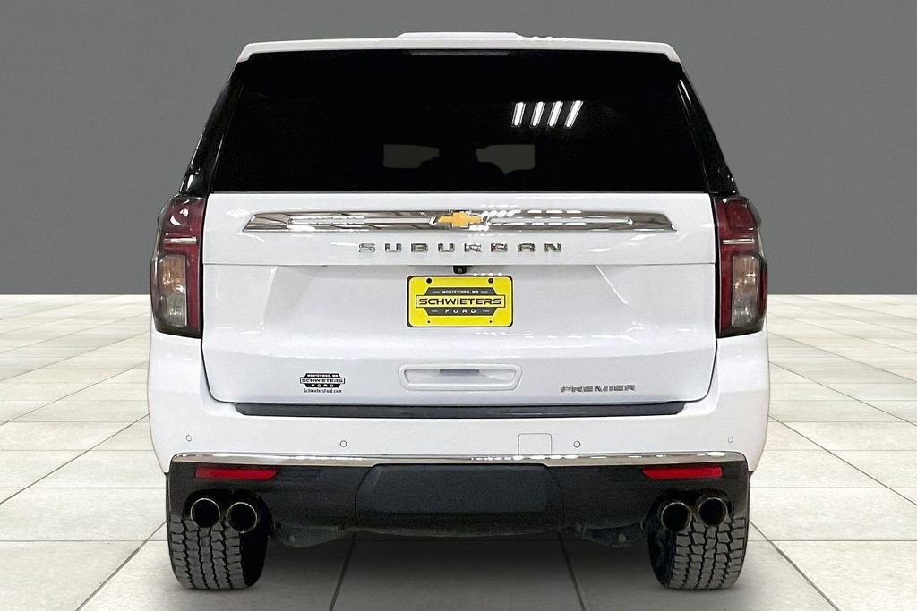 Used 2023 Chevrolet Suburban Premier image 3