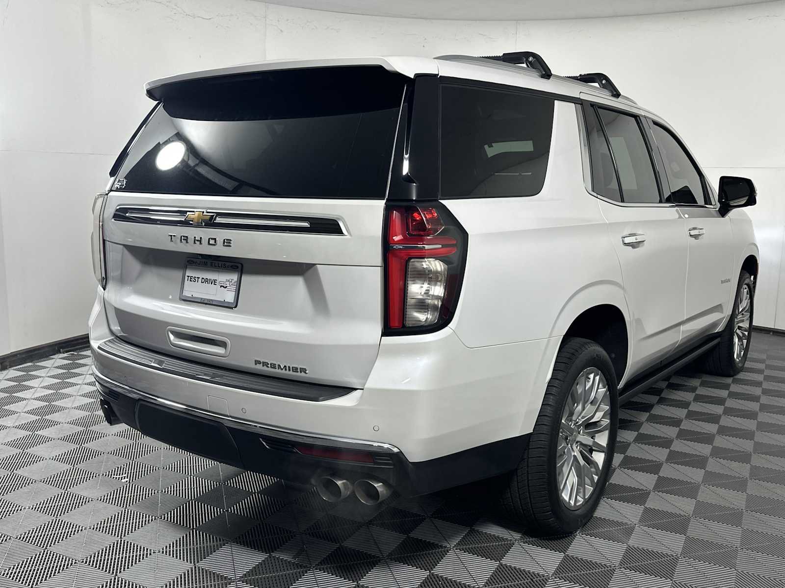 Used 2023 Chevrolet Tahoe Premier image 5