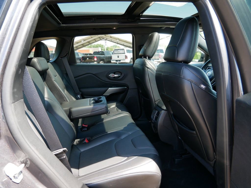 Used 2020 Jeep Cherokee High Altitude AWD/4WD image 9