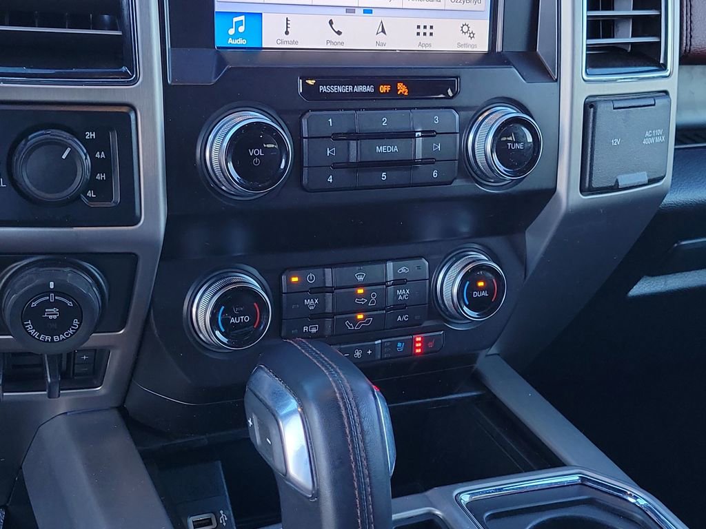 Certified 2019 Ford F150 Platinum w/ Equipment Group 701A Luxury image 28