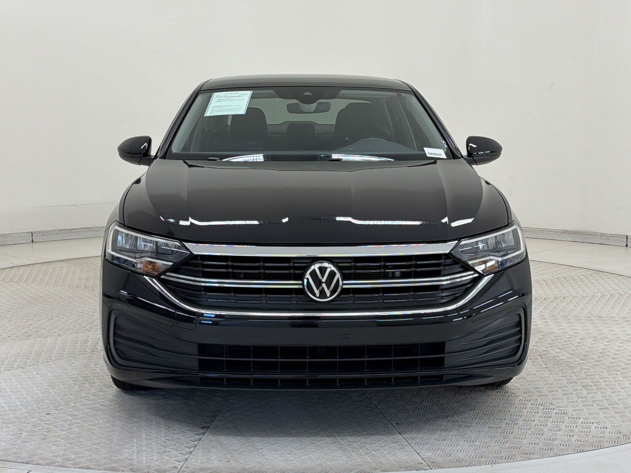Used 2024 Volkswagen Jetta SE w/ Panoramic Sunroof Package FWD image 6