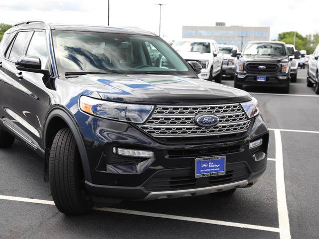 Certified 2021 Ford Explorer Limited w/ Hybrid Equipment Group 310A AWD/4WD image 4