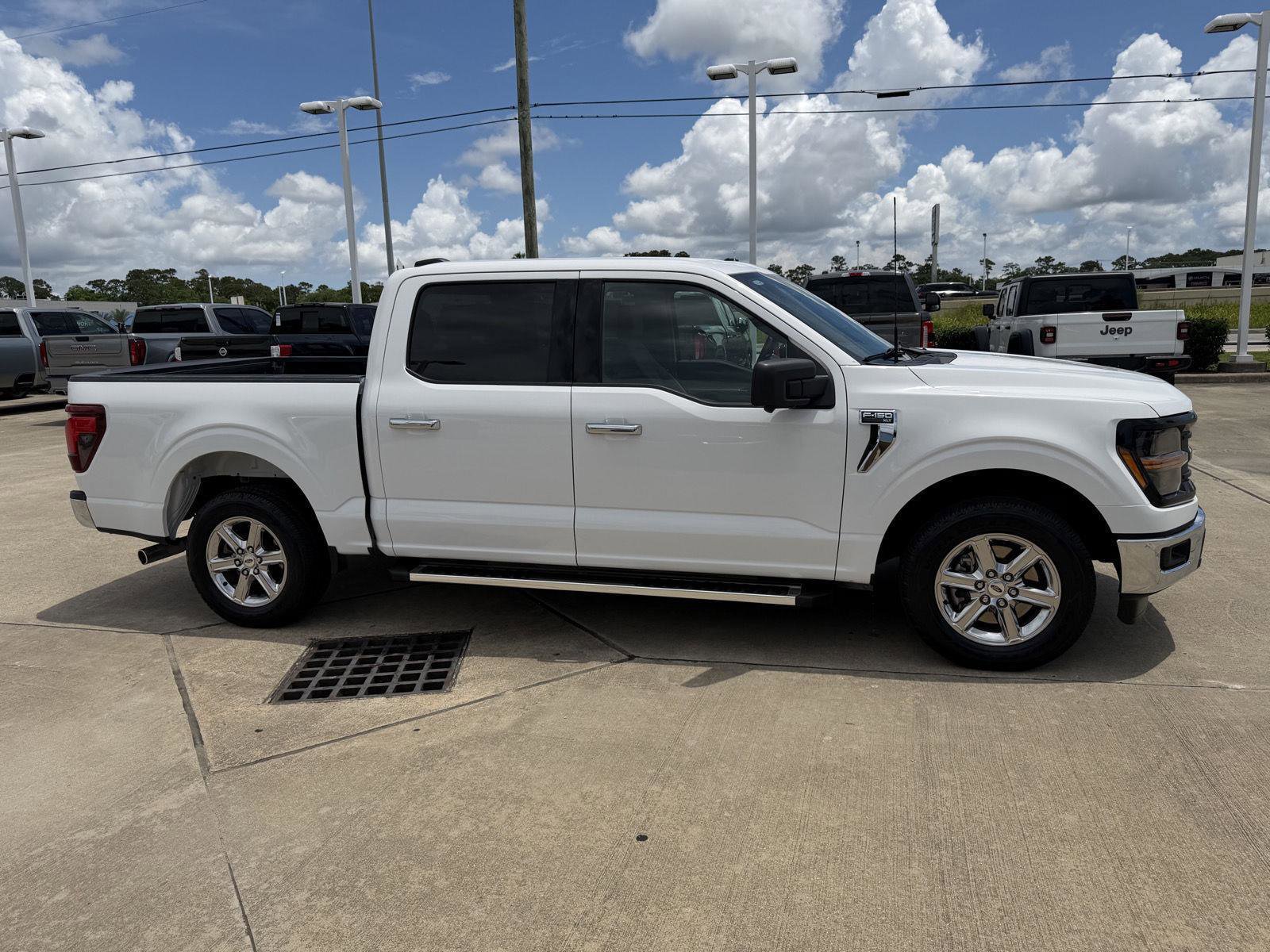 Certified 2024 Ford F150 XLT w/ Mobile Office Package RWD image 4