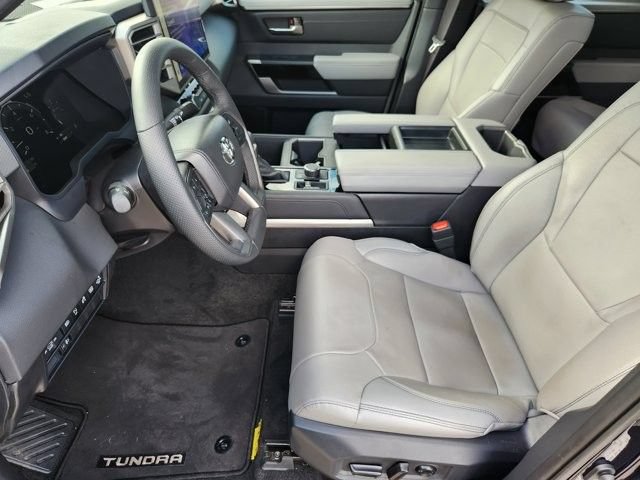 Used 2026 Toyota Tundra Limited AWD/4WD image 12