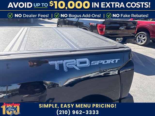 Used 2020 Toyota Tacoma TRD Sport w/ Technology Package RWD image 5